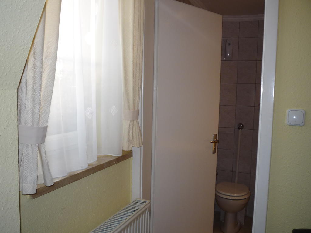 Kaloz Fregatt Panzio & Etterem Otel Tata Dış mekan fotoğraf